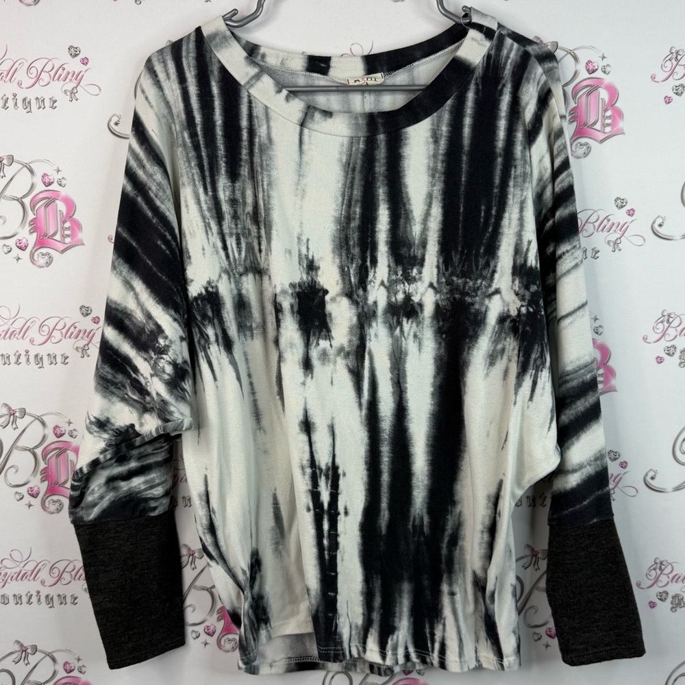 BiBi long sleeve sweater pull over soft Black and White Tie-Dye Long Sleeve Top